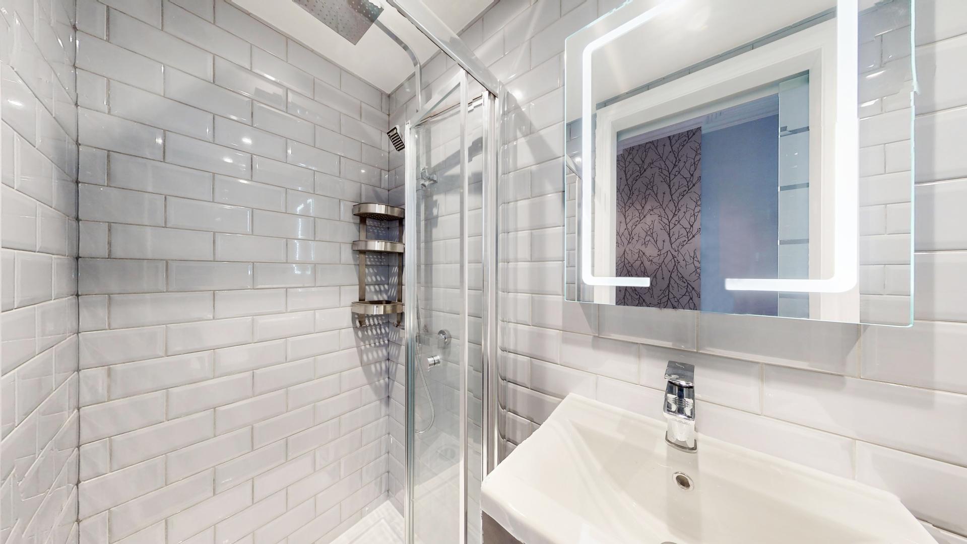 Modern Sharers Apartment Gondar Gardens, West Hampstead